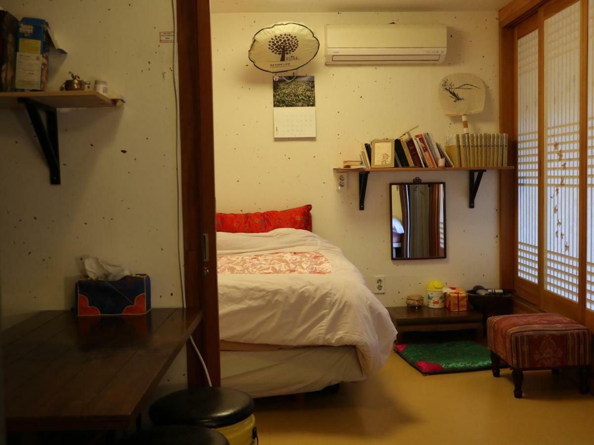 Eugene Hanok Culture Center Dongdaemun Seoul Bagian luar foto